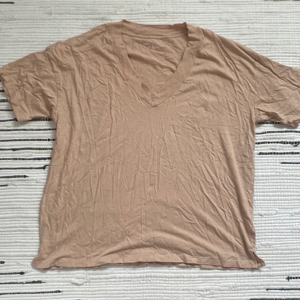 Aerie tee